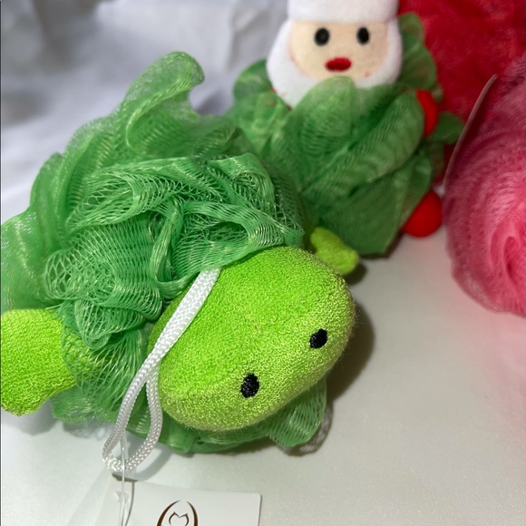 7 Loofah - Picture 3 of 4